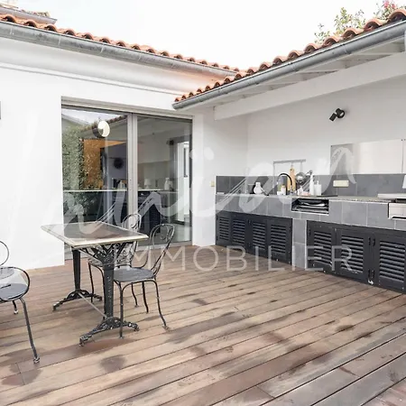 Augusta - Biarritz Phare Tatil Evi