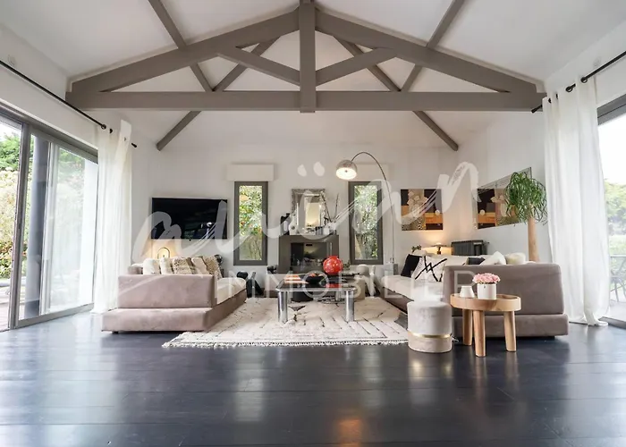 Augusta - Biarritz Phare