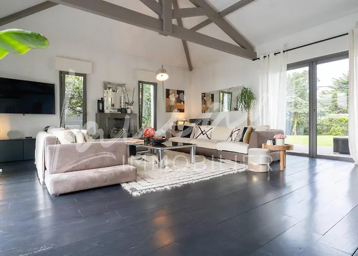 Augusta - Biarritz Phare Anglet