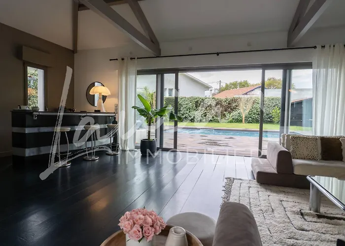 Augusta - Biarritz Phare *